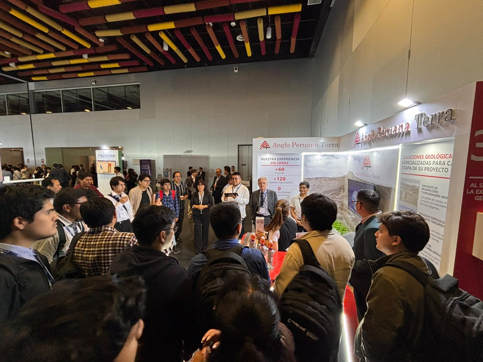 Publico en nuestro en el congreso peruano de geología